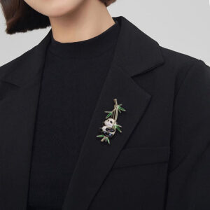Chinese cultural and creative panda brooch