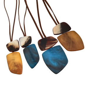 Irregular square cow horn necklace, ethnic style retro simple sweater chain, light luxury high-end sense, niche accessories for women